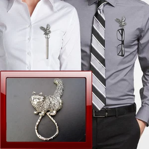 Standing Cat A40 Pewter Pin Brooch Drop Hoop Holder For Glasses,Pen,Jewellery - Picture 1 of 1