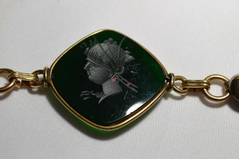 ANTIQUE BRICK RED & GREEN IMITATION BLOOD STONE GLASS BALL BRACELET GOLD FILLED Cover