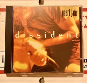 PEARL JAM DISSIDENT CD SINGLE 34K 77939 EPIC 1995 BLUE CD ARTWORK - Foto 1 di 4