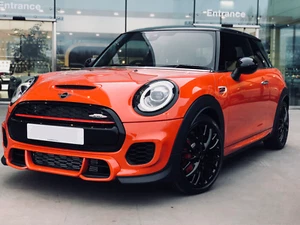 MINI F55 F56 F57 Gloss Black Front and Rear Light Surrounds 51137449209 210 - Picture 1 of 4