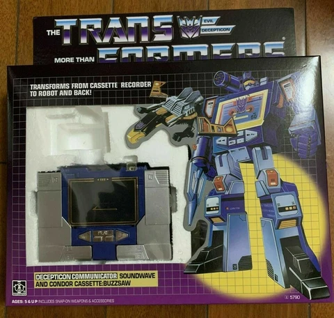 Transformers G1 Soundwave brand new with a cassette(you can choose one from 6) Cover