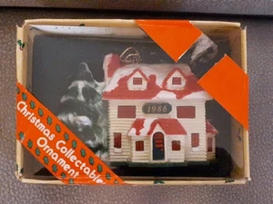 Vintage Christmas ornament - 1986 House C.R.H. International Inc. Taiwan NOS - Picture 1 of 6