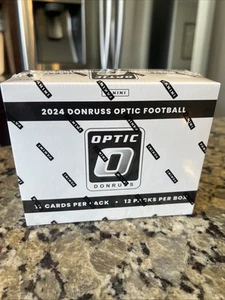 2024 PANINI DONRUSS OPTIC NFL FÚTBOL AMERICANO VALOR JUMBO FAT VIOLONCHELO PAQUETE DE 12 CAJA EN MANO - Imagen 1 de 3