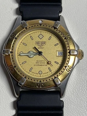 Heuer 2000 Professional Quartz Unisex 40mm Water Resistant Used - Image 1 of 4
