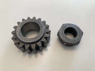 Husqvarna CR125 Tuerca de transmisión primaria 1976 1977 1978 1979 1980 1981 Foto 1 de 4