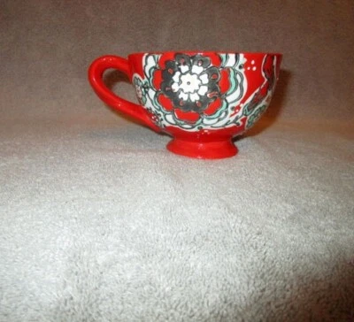 Taza de café con pedestal Anthropologie Elka Ayaka con mango giratorio taza de té artística Foto 1 de 4