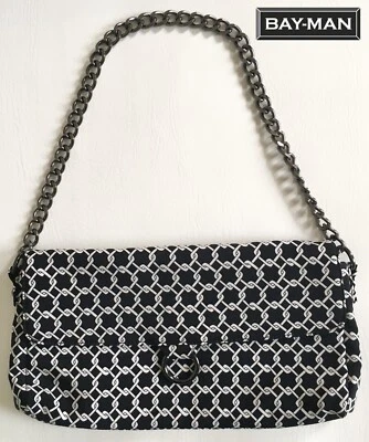Bolso de Mano Talbots Diseño de Eslabones de Cadena de Seda Pistola Herrajes de Metal Blanco y Negro Usado en Excelente Condición Foto 1 de 4