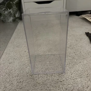 ACRYL VITRINE FÜR SAMMLERSTÜCKE / - Bild 1 von 1