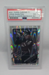 Topps 2021 cromo F1 Lewis Hamilton, blanco y negro Raywave Ref. - #150 PSA 8 - Imagen 1 de 4
