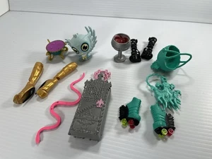 Lote accesorios Monster High - Imagen 1 de 9