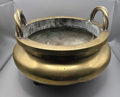 Large and Fine Chinese Bronze Incense Burner Qing Dynasty Xuande - Image 1 of 4