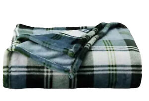 Green Plaid Soft Throw Blanket 5' x 6 ft - The Big One - New