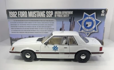 Greenlight 1/18 比例 1982 年福特 MUSTANG SSP“亚利桑那州公共安全部” — 第 1/4 张图片