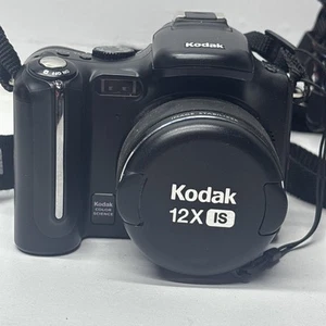 Kodak EasyShare P712 7.1MP Digital Camera With Battery - Picture 1 of 8