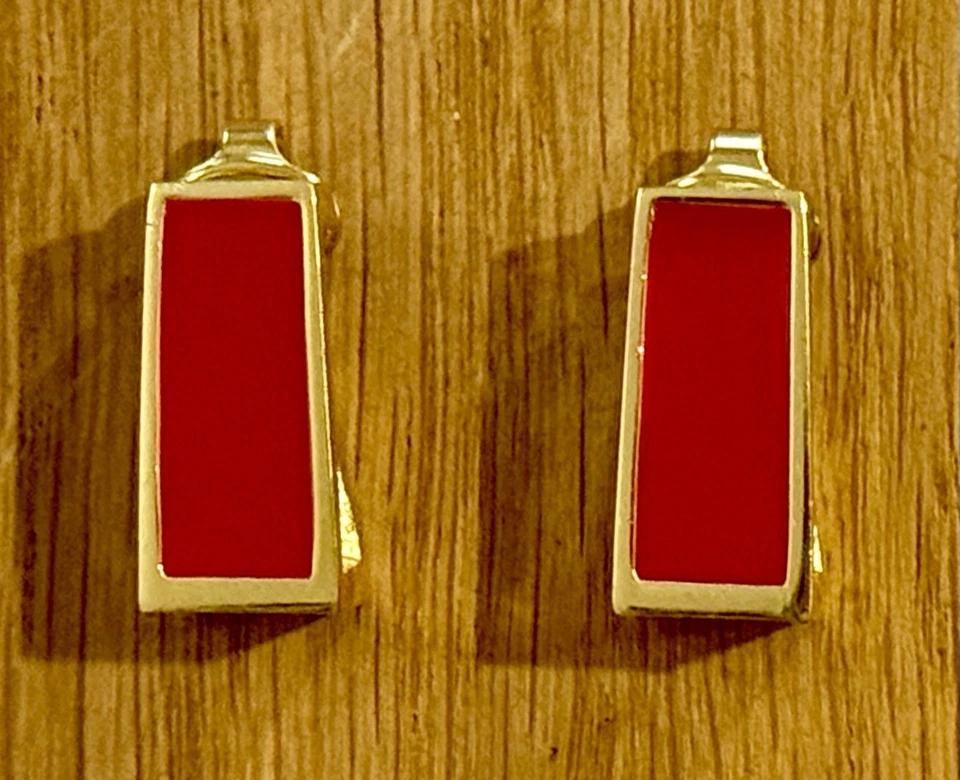 Pendientes GIVENCHY Vintage ESMALTE DORADO Y ROJO PARIS NUEVA YORK 1977 Clipon Geométrico Foto 1 de 4