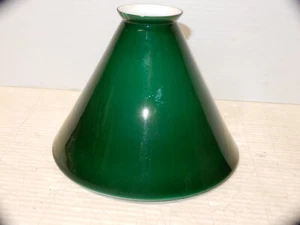 VINTAGE EMERALD GREEN CASED GLASS LAMP SHADE 9 - Picture 1 of 4