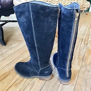 UGG Black Suede Tall Boots Women 8 Riding Block Lug Heel Back Zip - Picture 1 of 17