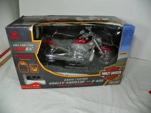New Bright Harley-Davidson V - Rod Remote Control R/C Motorcycle 9.6V RED sealed - Picture 1 of 7