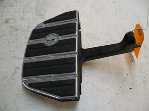 HD HARLEY DAVIDSON 2001 FLHR ROAD KING PASAJERO TRASERO IZQUIERDO PISO TABLERO OEM - Imagen 1 de 10