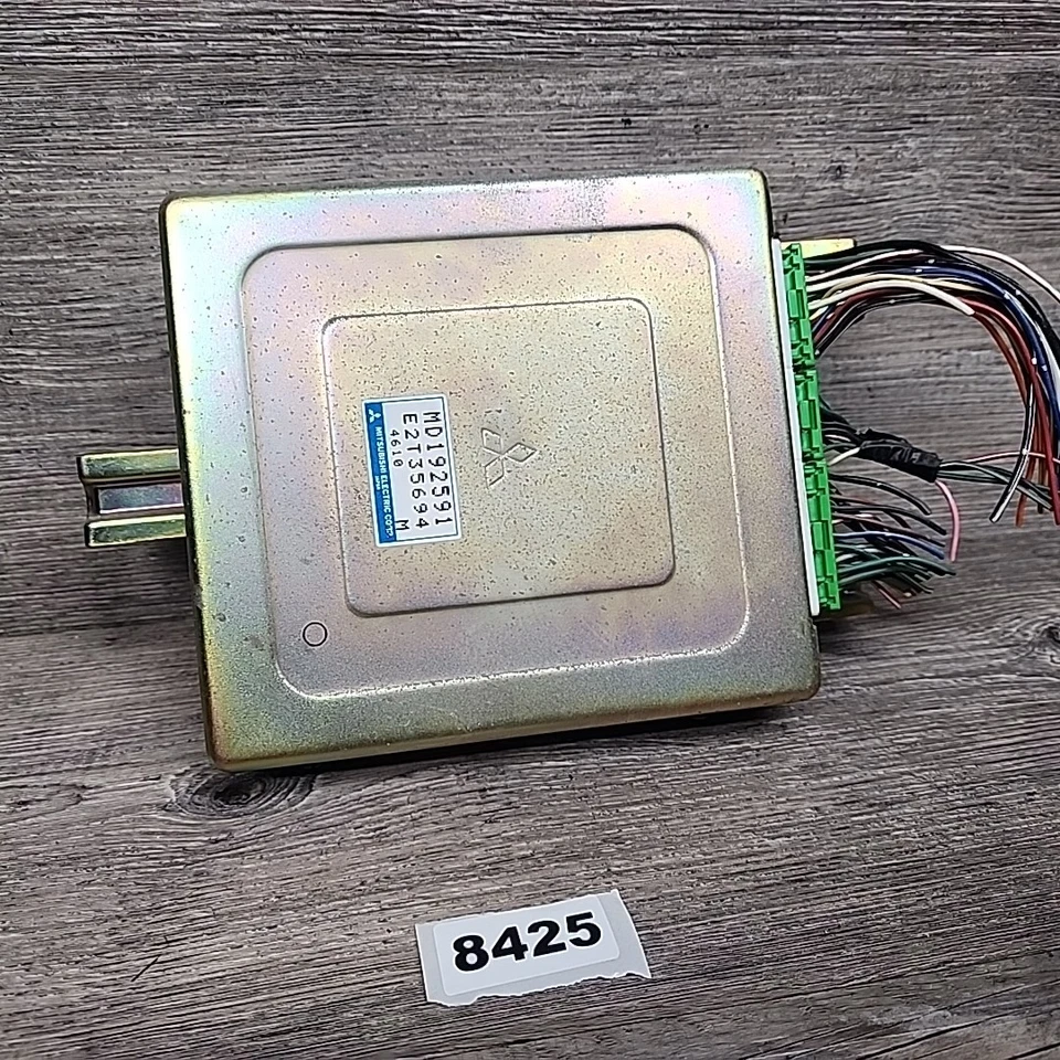 94-95 MITSUBISHI 3000GT DODGE MÓDULO DE CONTROLE DE MOTOR STEALTH ECU ECM PCM DME FABRICANTE DE EQUIPAMENTO ORIGINAL - Imagem 1 de 4