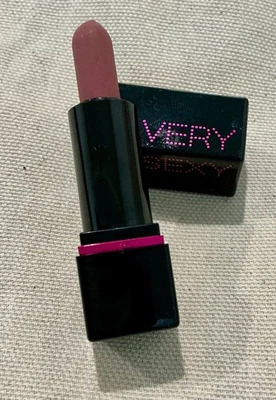 Victoria's Secret MUY SEXY LÁPIZ LABIAL PERFECTO DERRETIDO Hecho en Italia NUEVO DESCATALOGADO Foto 1 de 3