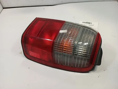Luz trasera derecha pasajero Toyota 4 Runner 1999 12252125 Foto 1 de 4