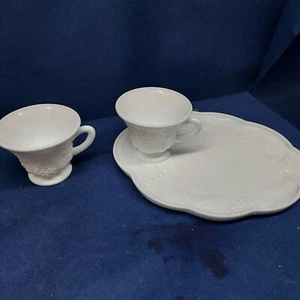 Indiana Colony White Opaque Milk Glass Snack Luncheon Plate Tray &Set/2 Cups EUC - Picture 1 of 4