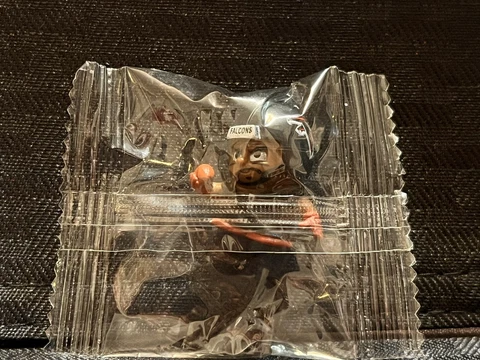 Teenymates Series 11 Kyle Pitts NFL Atlanta Falcons figure Cover