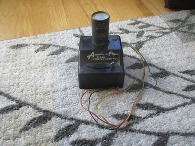 Controle de apito a vapor Amer Flyer 710 (10/11/25) - Imagem 1 de 3