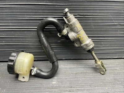 Kawasaki ZRX1100 2000 cilindro maestro de freno trasero, OEM #1 Foto 1 de 2