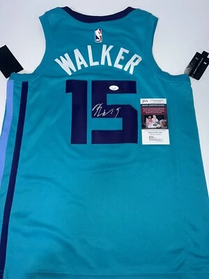 Camiseta de baloncesto firmada por los Charlotte Hornets autografiada por Kemba Walker - ¡CERTIFICADO DE AUTENTICIDAD JSA! Foto 1 de 4