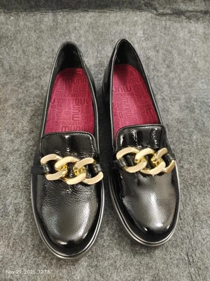 Mocasín de charol arrugado negro VIV para mujer talla US 8 NUEVO SIN CAJA  Foto 1 de 4