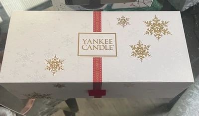 Yankee Candle Festive Set 3 Glitter Glass Votive Holders  plus 2 candles  - Image 1 of 4