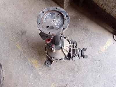 Rebuilt Carrier Front Axle 3.73 Ratio from 1996 Chevrolet K1500 Pickup 10490612 - Image 1 of 4