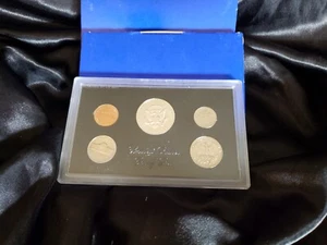 1969 S United States Proof Set in Original Box W/Display Stand! - Picture 1 of 3