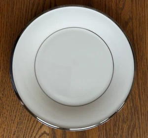 LENOX SOLITAIRE IVORY & PLATINUM RIM SALAD PLATE 8 INCH - 12 AVAILABLE EX CONDIT - Picture 1 of 9