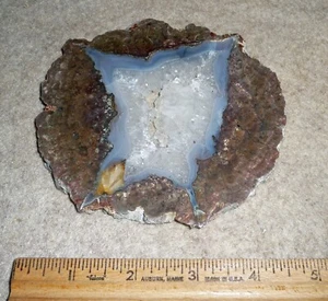 Large Polished Geode Slab Display piece Quartz center - Picture 1 of 3
