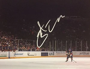 JOHN TAVARES SIGNED NEW YORK ISLANDERS 11X14 PHOTO CAPTAIN AUTO - Picture 1 of 1