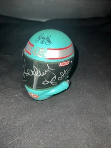 STP MINIHELM HANDSIGNIERT VON RICHARD PETTY - Bild 1 von 4