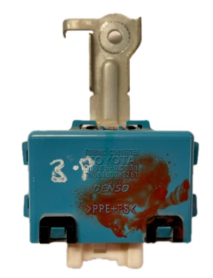 Genuine '03-'06 Toyota Tundra Denso Towing Relay Converter + Mount 81985-0C031 - Image 1 of 4