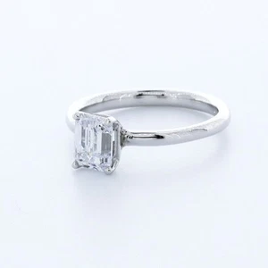 ANILLO SOLITARIO CLÁSICO PLATINO CORTE ESMERALDA E/VVS1 DIAMANTE CREADO EN LABORATORIO AGI 1,0 QUILATES - Imagen 1 de 3