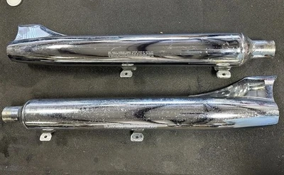 Silenciadores Harley Davidson FLSTS Heritage Softail Springer 65655-97 y 65679-97 Foto 1 de 4