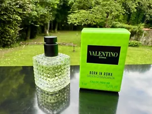 NEW 2024 BORN IN ROMA "GREEN STRAVAGANZA" de VALENTINO PARFUMS MINIATURE - BOÎTE - Foto 1 di 17