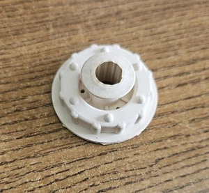 GENUINE LG REFRIGERATOR MOTOR SUPPORT DAMPER - 5040JA2009B - USED - Picture 1 of 2