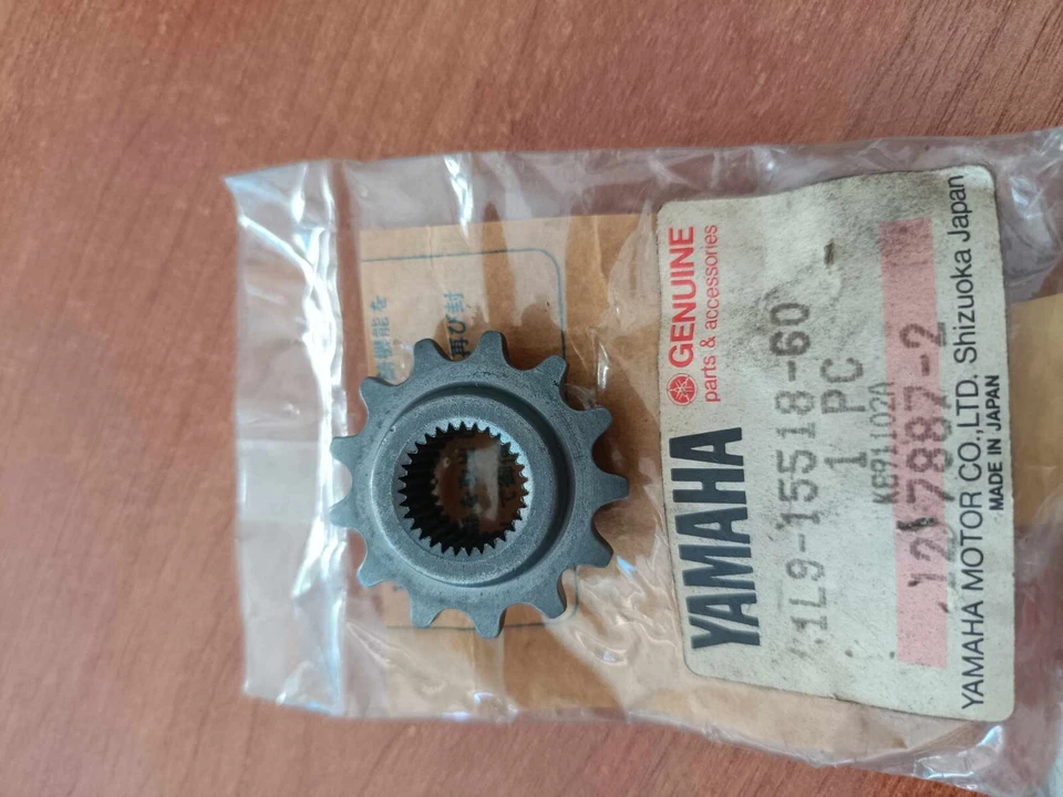 雅马哈 XS400 SPROCKET,起动器 1 1L9-15518-60 — 第 1/1 张图片