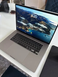 16” Macbook Pro Apple 2019 A2141 I7 2.6GHz 16gb 512GB SSD Radeon 5300M 4GB - Afbeelding 1 van 10