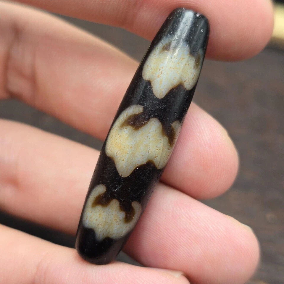 Very unique pattern vintage old himalayan indo tibetan agate beads Foto 1 de 4