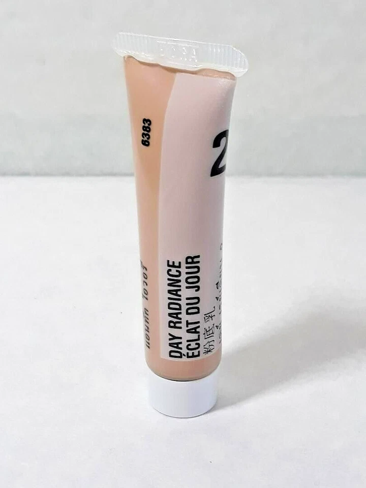 Mary Kay Day Radiance Oil-Free Foundation Formula 2 Tube Antique Ivory 6363 - Image 1 of 4