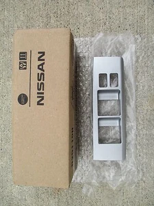 05-12 NISSAN PATHFINDER DRIVER MASTER POWER WINDOW SWITCH BEZEL TRIM SILVER NEW - Picture 1 of 1