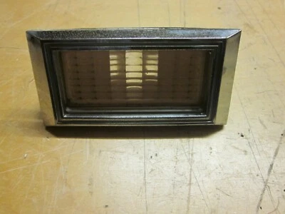 Buick & Riviera 1968 lámpara marcadora frontal con bisel Foto 1 de 3